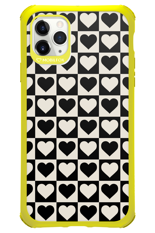 Checkered Heart - Apple iPhone 11 Pro Max
