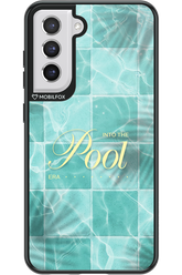 Into the Pool - Samsung Galaxy S21 FE