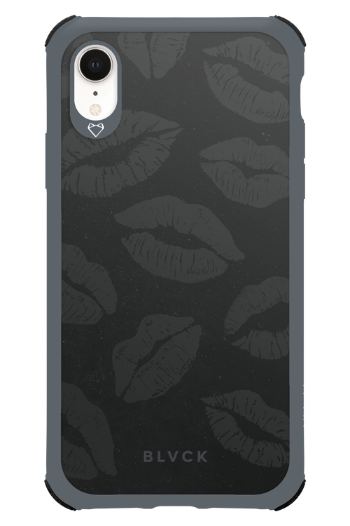 Dark Lips - Apple iPhone XR