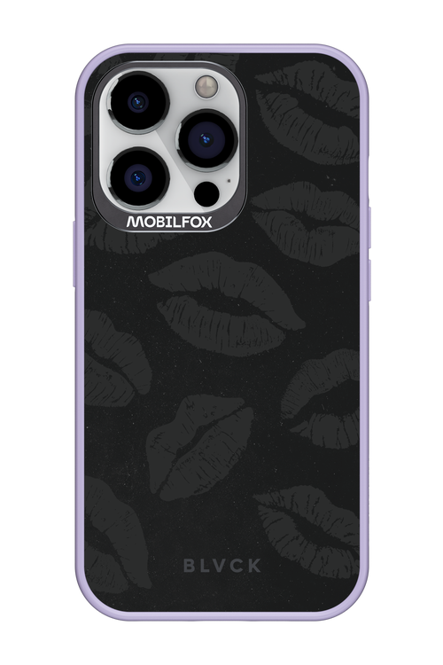 Dark Lips - Apple iPhone 13 Pro