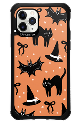 Cat & Bat - Apple iPhone 11 Pro