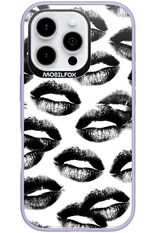 Ghost Kiss - Apple iPhone 16 Pro