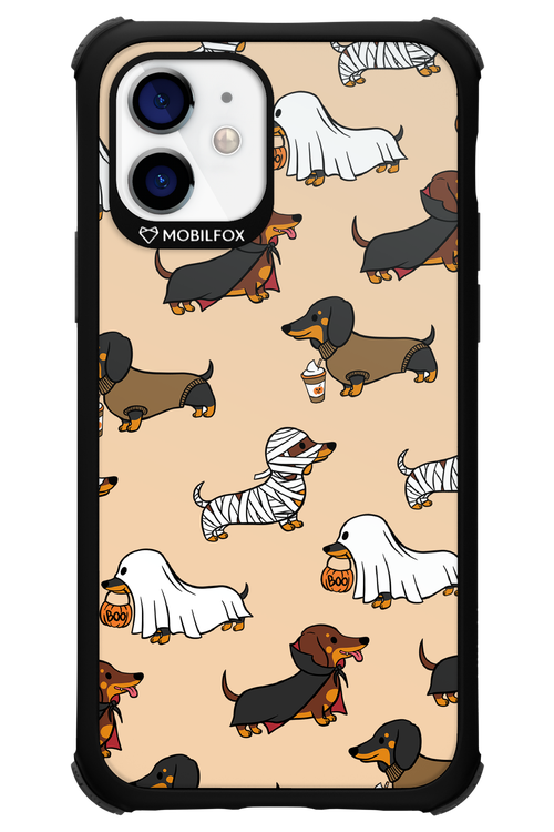 Scary Dachshund - Apple iPhone 12