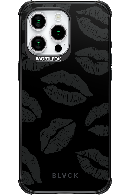 Dark Lips - Apple iPhone 15 Pro Max