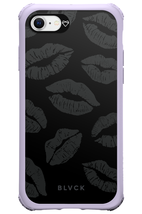 Dark Lips - Apple iPhone 8