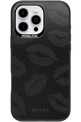 Dark Lips - Apple iPhone 16 Pro Max