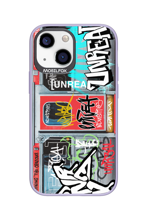 Train - Apple iPhone 13 Mini