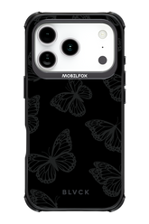 Black Butterflies - Apple iPhone 17 Pro