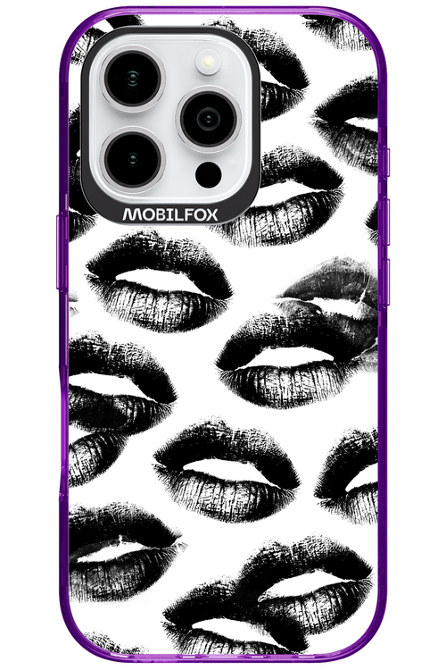 Ghost Kiss - Apple iPhone 16 Pro