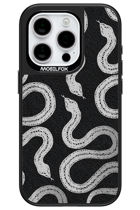 Moon Snakes Leather 2.0 - Apple iPhone 15 Pro