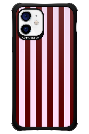 Circus Romance - Apple iPhone 12