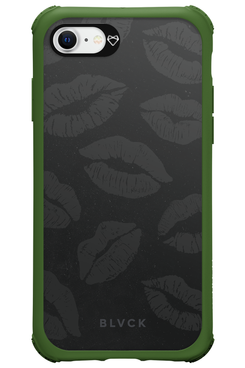 Dark Lips - Apple iPhone SE 2022