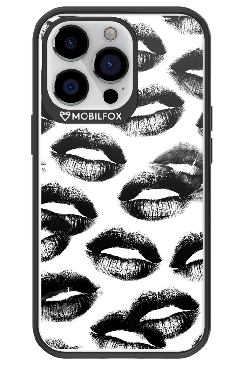 Ghost Kiss - Apple iPhone 13 Pro