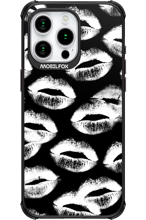 Ghost Kiss Black - Apple iPhone 15 Pro Max