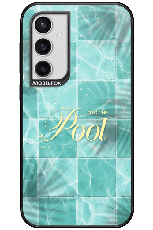 Into the Pool - Samsung Galaxy S23 FE