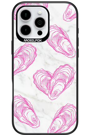 Shelly - Apple iPhone 16 Pro Max